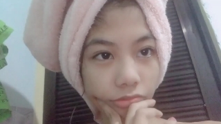 Bokep esempeh adek habis mandi review tt dan memek mulus