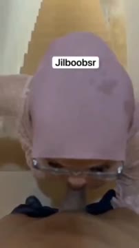 Nekat Tante Jilboobsr Nyepong di Tangga Apartemen Kangen