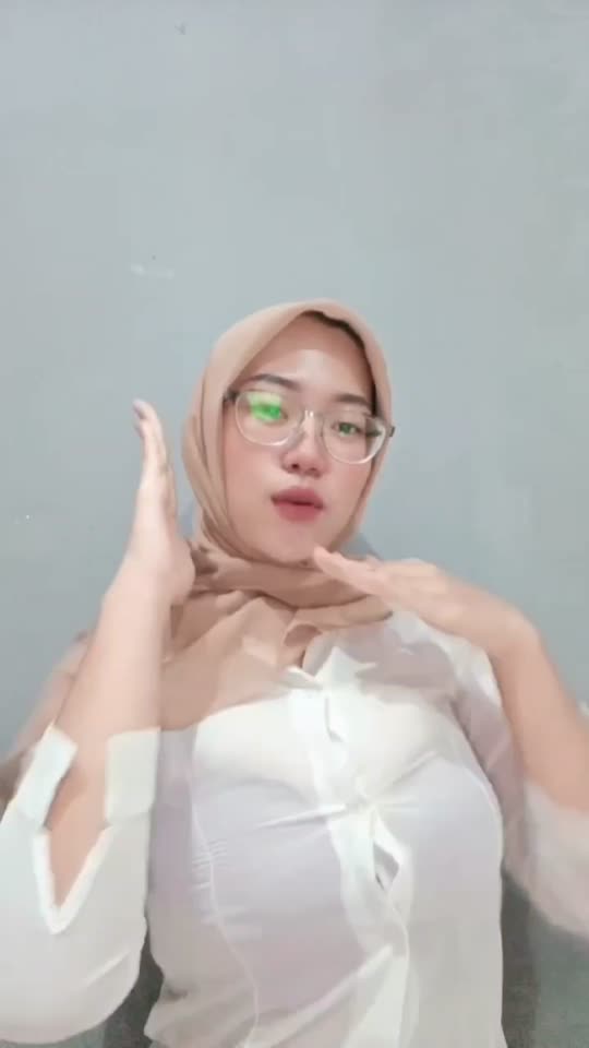 aura hijab torburt tiktok