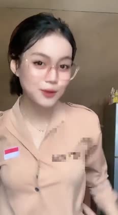 SERAGAM PRAMUKA CANTIK DAN MULUS