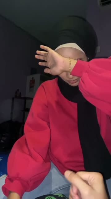 Nikmat Di Sepong Ukhti